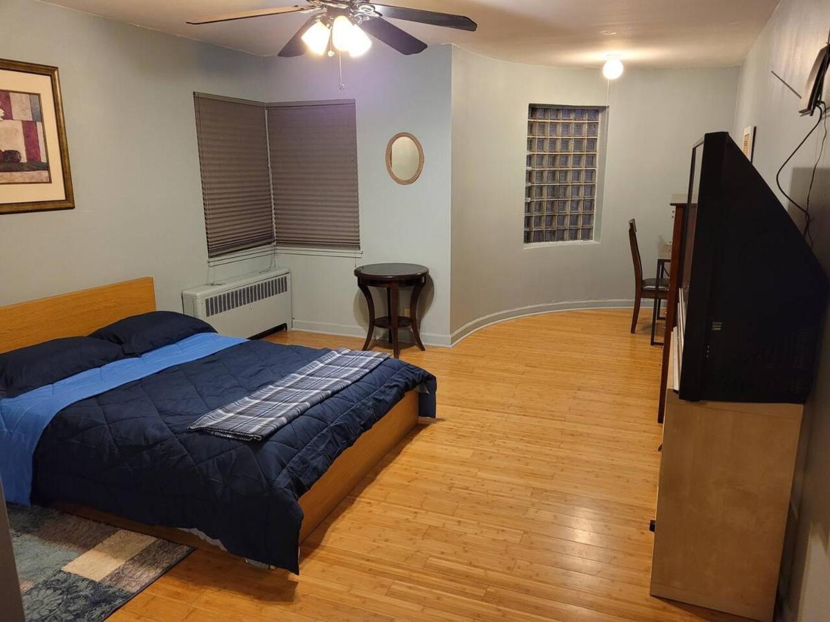 Great Chicago Getaway 2 Bedrooms Sleeps 1 To 4 Exterior photo